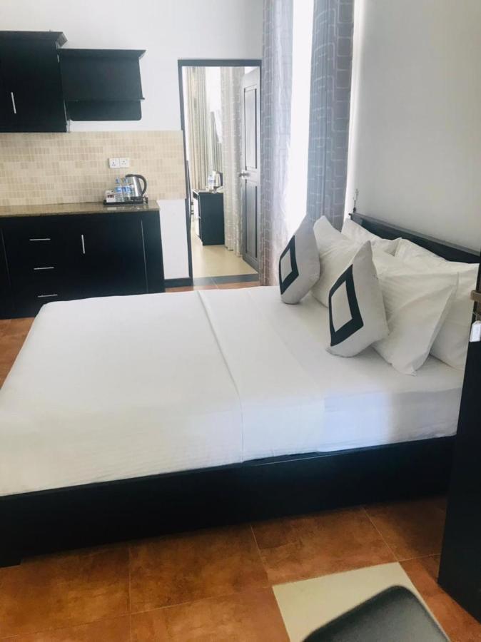 3R Resort Negombo Zewnętrze zdjęcie