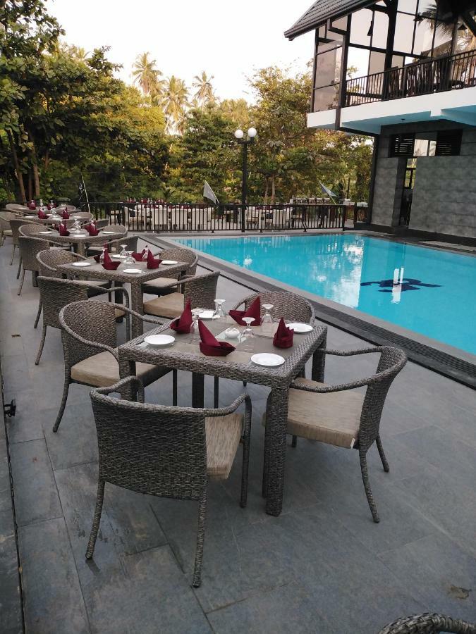 3R Resort Negombo Zewnętrze zdjęcie