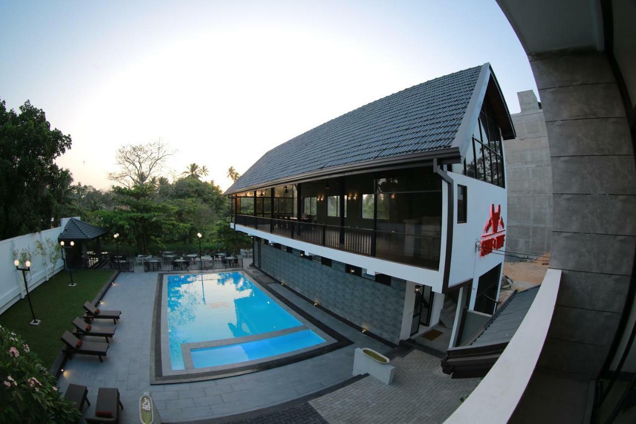 3R Resort Negombo Zewnętrze zdjęcie