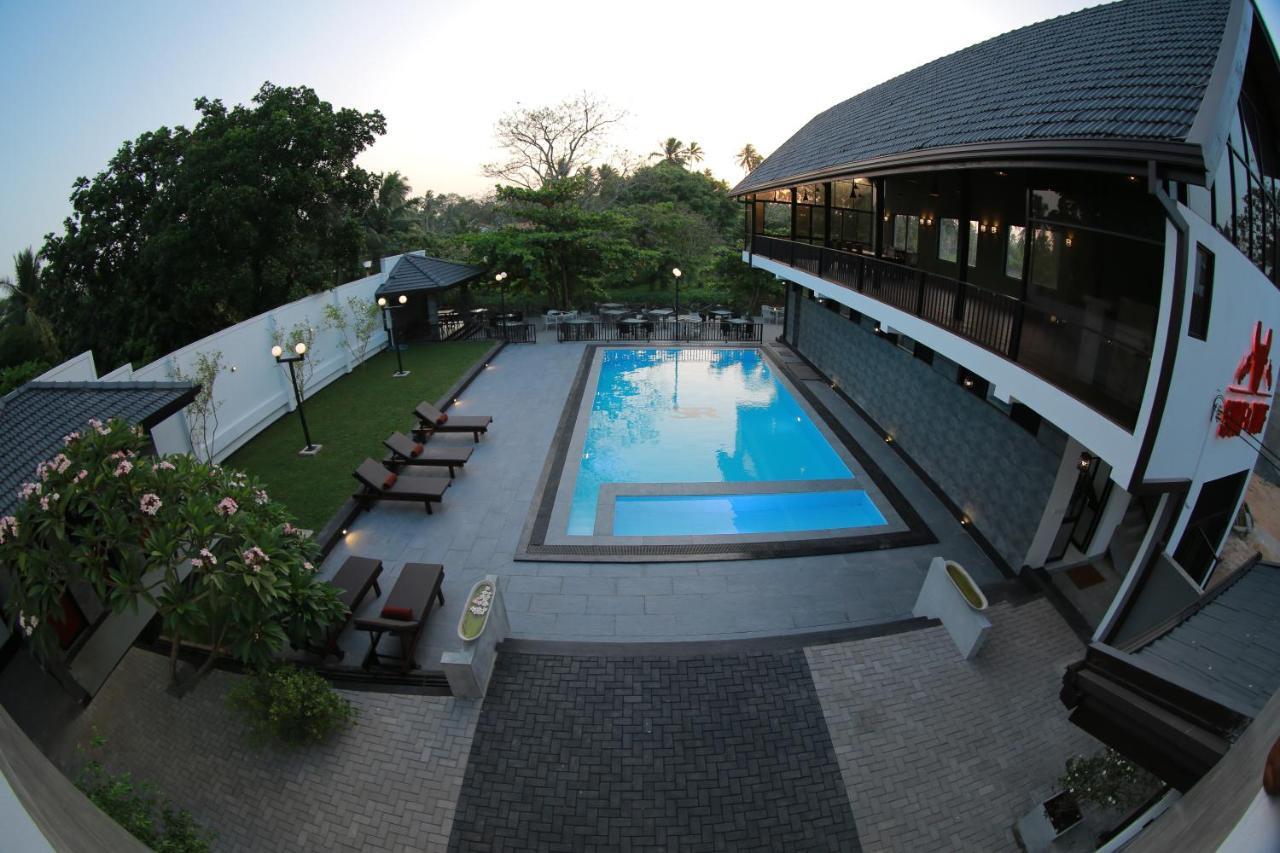 3R Resort Negombo Zewnętrze zdjęcie